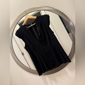 Fitted Sleeveless Zipped Top